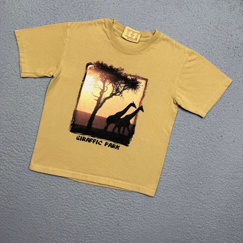 Kids Vintage Giraffic Park The Mountain‎ animal nature T-shirt